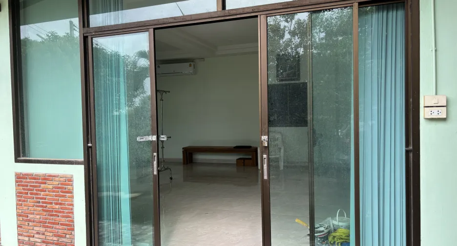 Haus zum Kauf mit 5 Zimmer in Si Racha, Chonburi