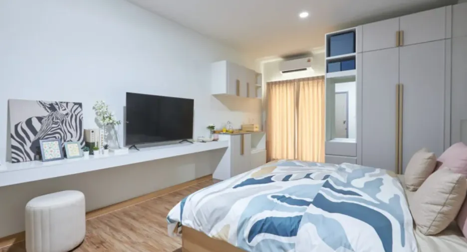 For sale 1 bed condo in Si Racha, Chonburi
