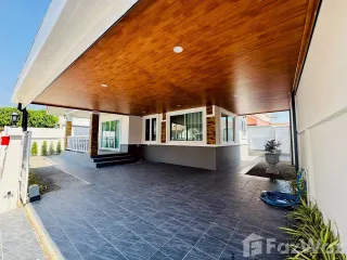 For rent 3 bedrooms villa in Pran Buri, Prachuap Khiri Khan
