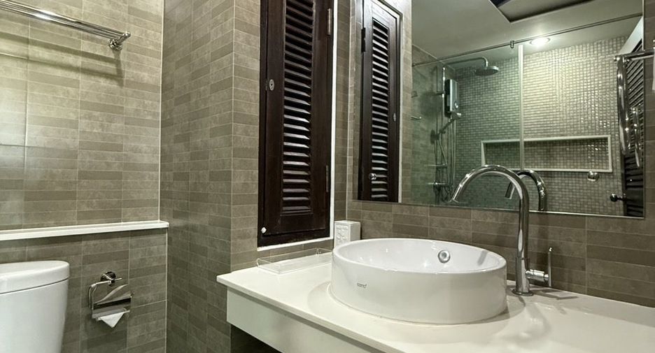 For sale 2 bedrooms condo in Mueang Chiang Mai, Chiang Mai