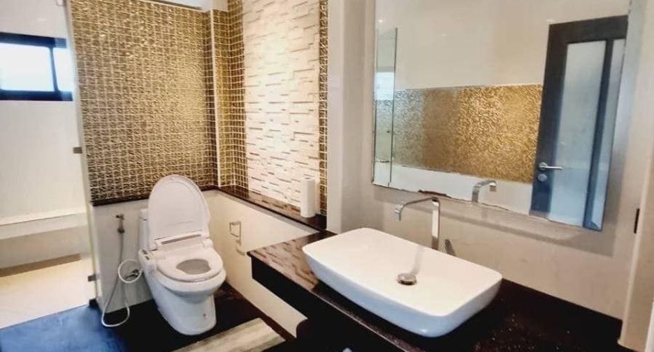 Villa zum Kauf mit 4 Zimmer in San Sai, Chiang Mai