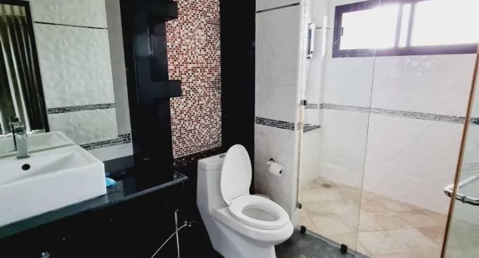 Villa zum Kauf mit 4 Zimmer in San Sai, Chiang Mai