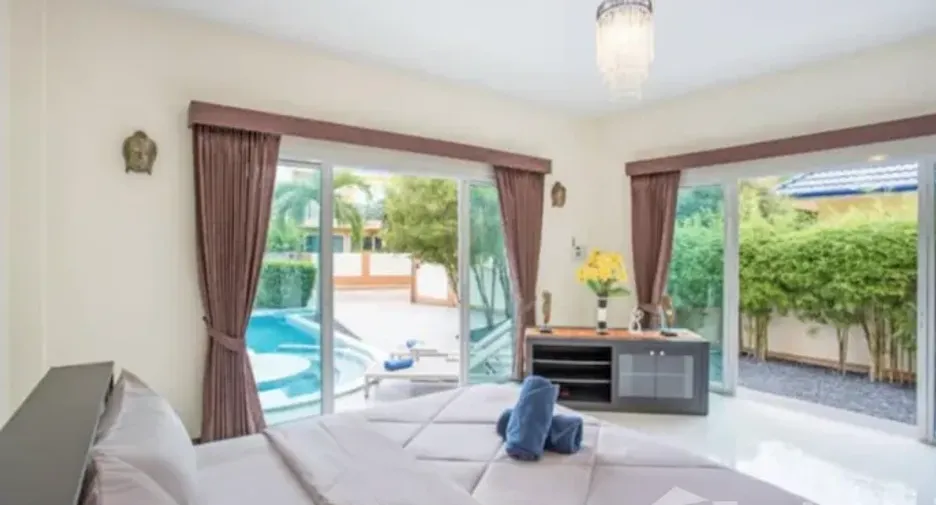 For sale 3 bedrooms villa in Mueang Phuket, Phuket