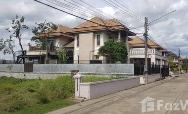 Casa en venta de 4 habitaciones en Phutthamonthon, Nakhon Pathom