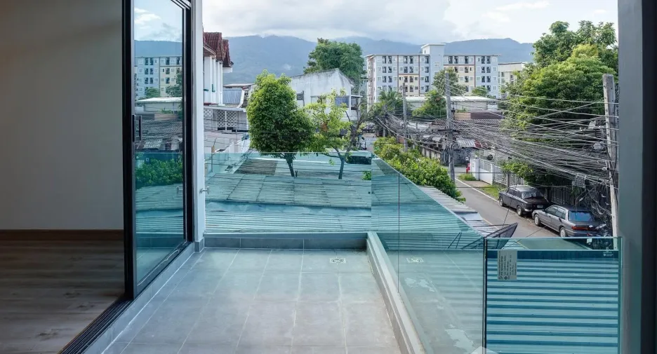 Продажа и аренда 3 спальни таунхаус в Mueang Chiang Mai, Чианг Маи