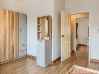 For sale 2 bedrooms townhouse in Lat Krabang, Bangkok