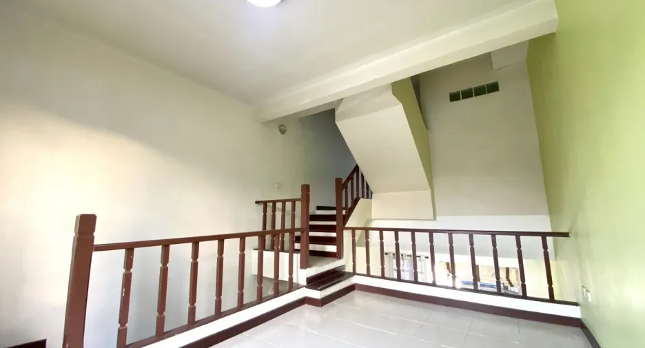For sale 3 ベッドルーム townhouse in Prawet, Bangkok