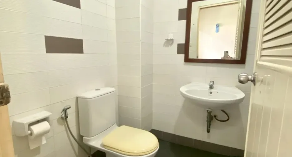For sale 3 ベッドルーム townhouse in Prawet, Bangkok