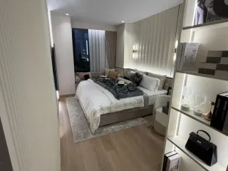 For sale 4 bedrooms condo in Watthana, Bangkok