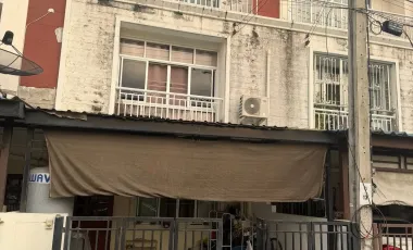 For sale 3 bedrooms townhouse in Sai Mai, Bangkok