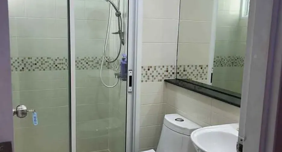 Reihenhaus zur Miete mit 3 Zimmer in Phasi Charoen, Bangkok