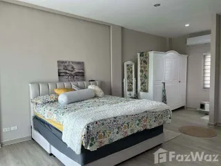 Reihenhaus zur Miete mit 3 Zimmer in Phasi Charoen, Bangkok
