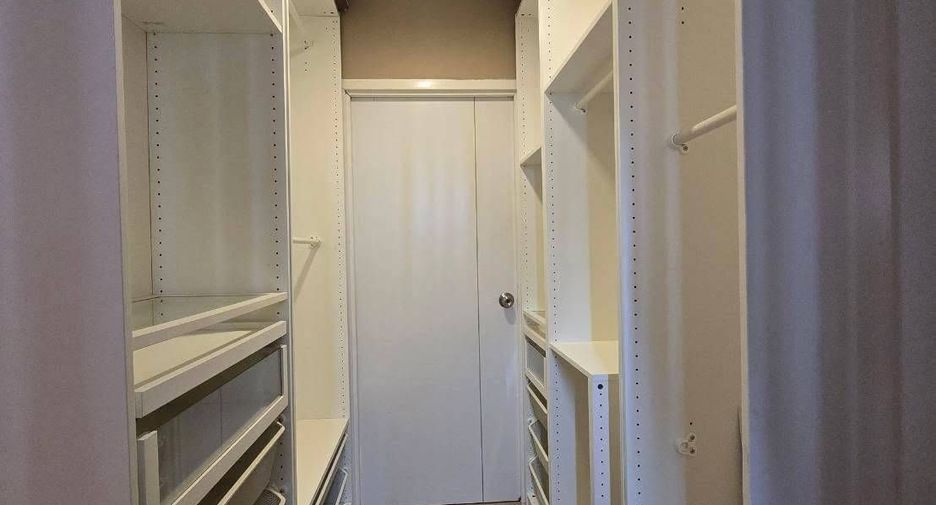 À vendre et à louer studio condo à Lak Si, Bangkok