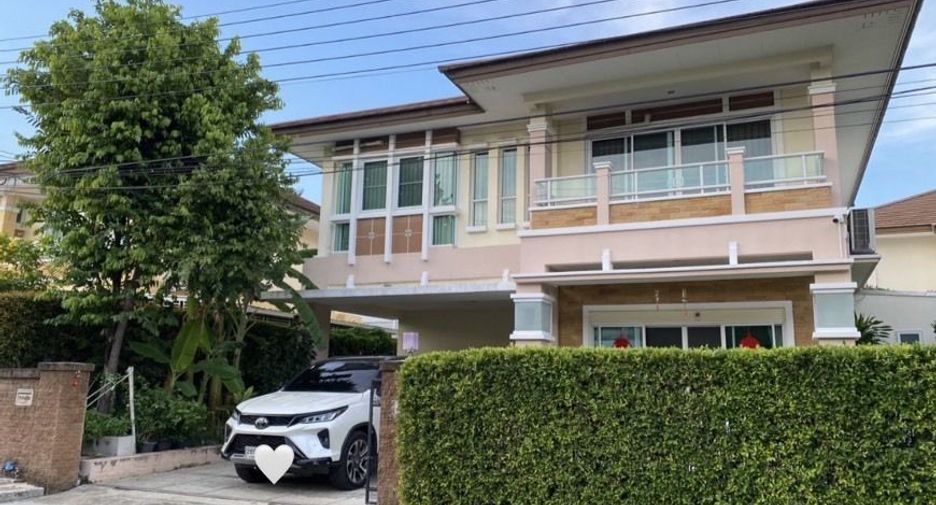 For sale 5 bedrooms house in Mueang Samut Prakan, Samut Prakan