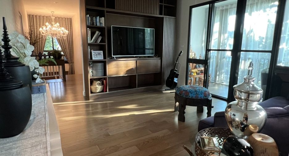 Casa en venta y en alquiler de 4 habitaciones en Prawet, Bangkok