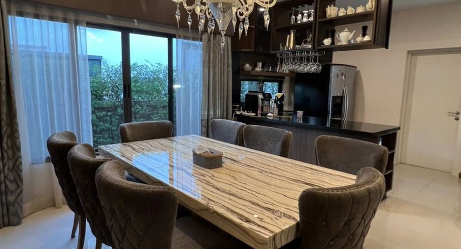 Casa en venta y en alquiler de 4 habitaciones en Prawet, Bangkok