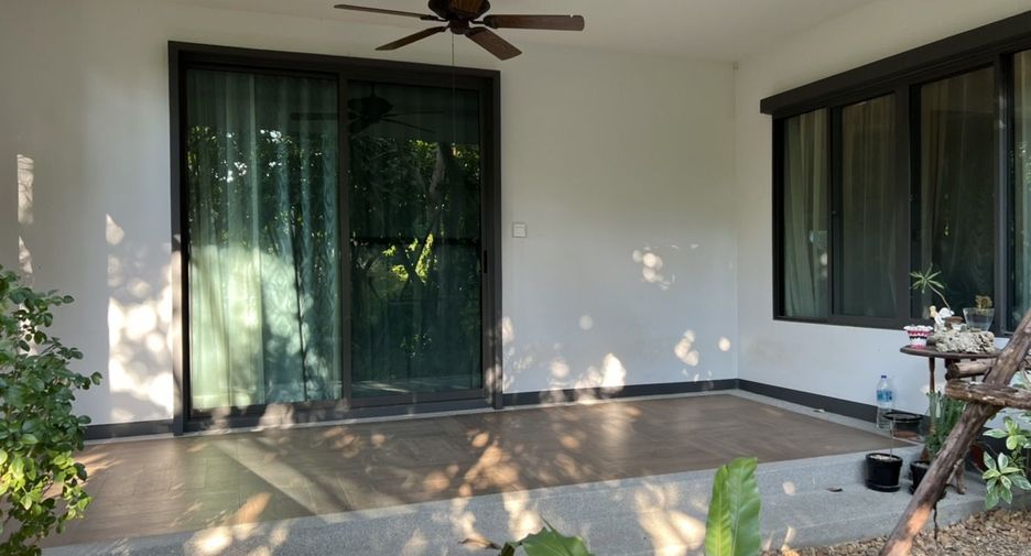 Casa en venta y en alquiler de 4 habitaciones en Prawet, Bangkok