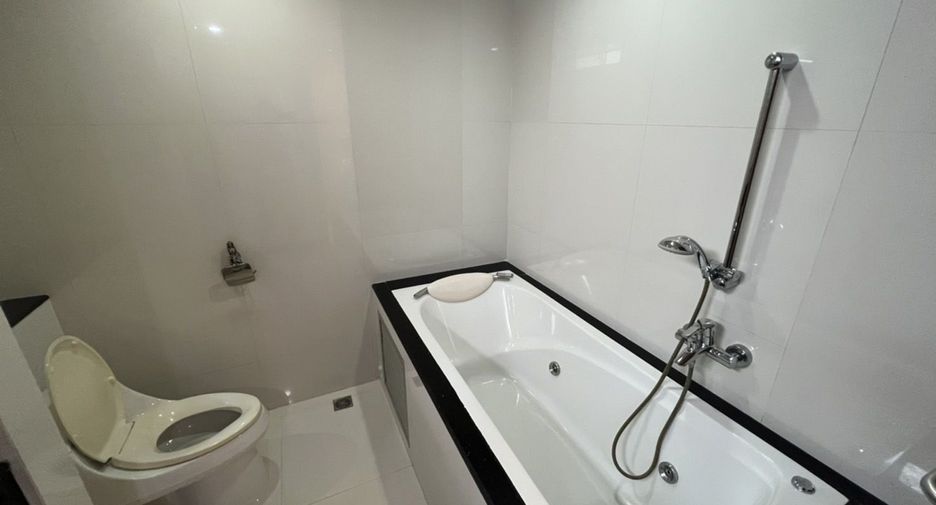 For sale and for rent 4 bedrooms condo in Khlong Toei, Bangkok