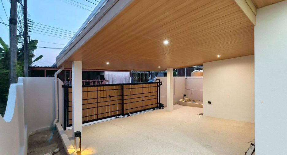 For sale 3 bedrooms villa in Thalang, Phuket