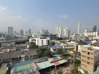 For sale studio condo in Phra Khanong, Bangkok