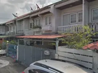For sale 2 bedrooms townhouse in Wang Thonglang, Bangkok