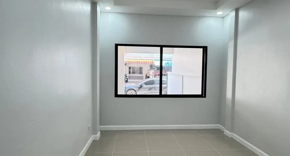 For sale 2 bedrooms townhouse in Mueang Phuket, Phuket