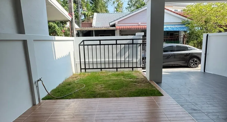 For sale 2 bedrooms townhouse in Mueang Phuket, Phuket