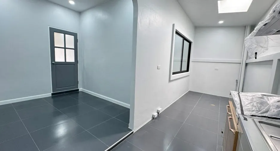 For sale 2 bedrooms townhouse in Mueang Phuket, Phuket