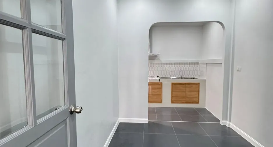 For sale 2 bedrooms townhouse in Mueang Phuket, Phuket