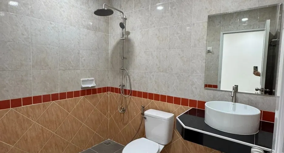 For sale 2 bedrooms townhouse in Mueang Phuket, Phuket
