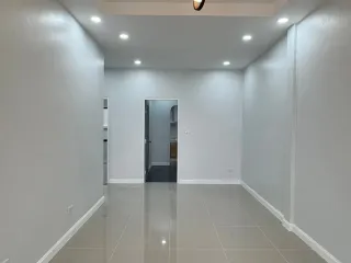 For sale 2 bedrooms townhouse in Mueang Phuket, Phuket