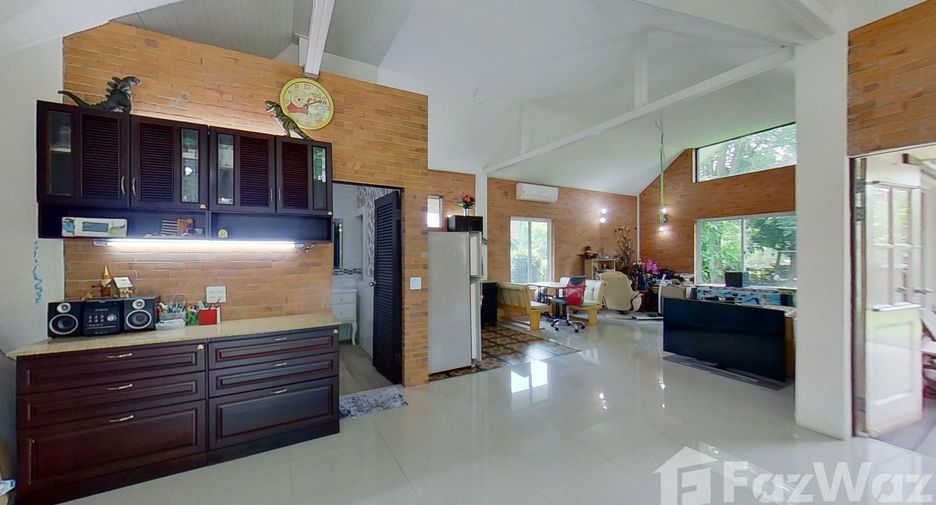 For sale 4 bedrooms house in Hang Dong, Chiang Mai