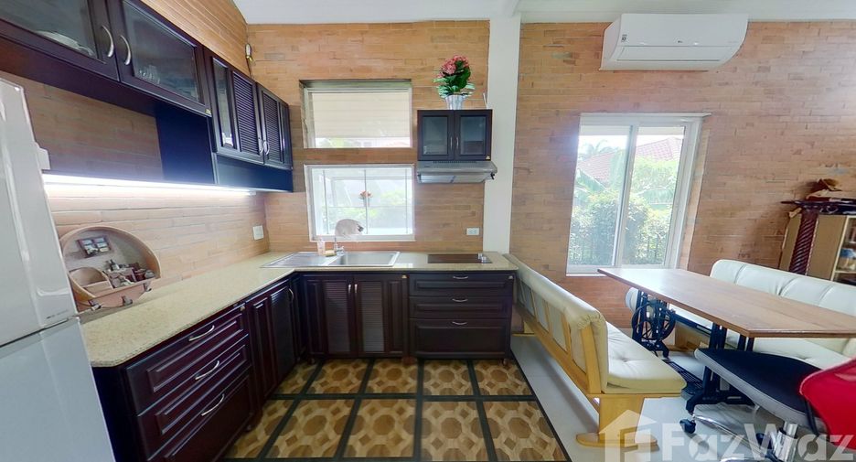 For sale 4 bedrooms house in Hang Dong, Chiang Mai