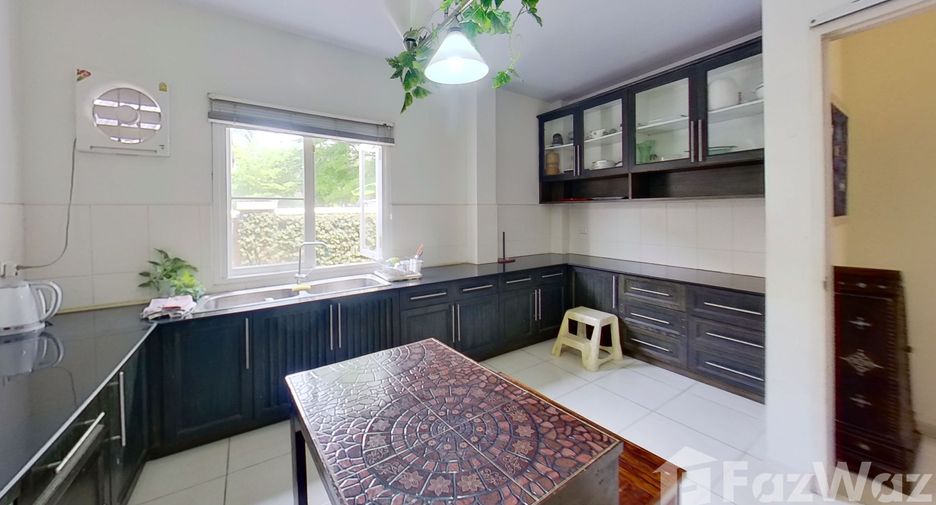 For sale 4 bedrooms house in Hang Dong, Chiang Mai