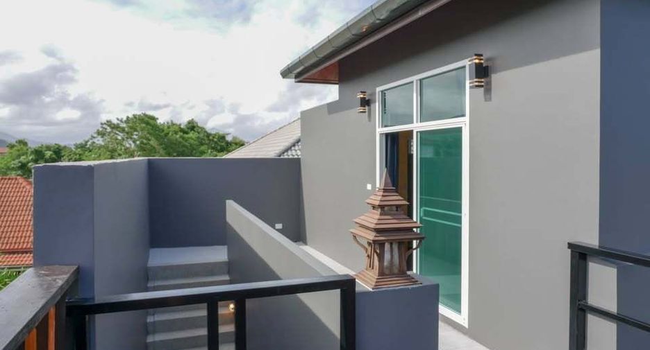 For rent 5 bedrooms villa in Mueang Phuket, Phuket