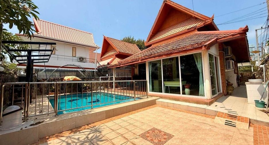 For rent and for sale 3 bedrooms house in Bang Lamung, Chonburi