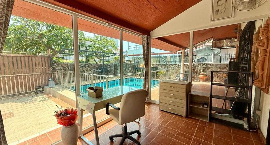For rent and for sale 3 bedrooms house in Bang Lamung, Chonburi