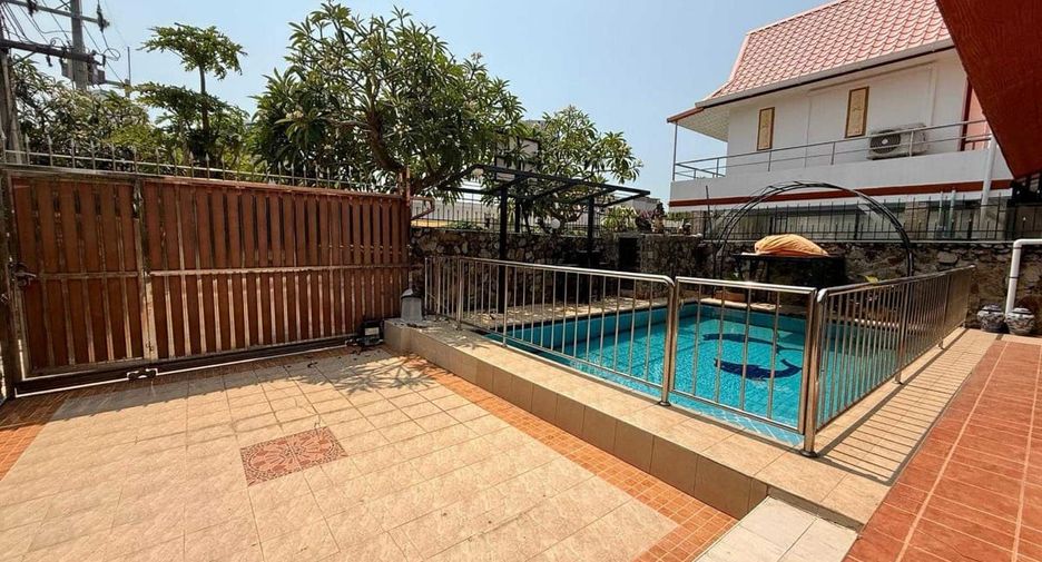 For rent and for sale 3 bedrooms house in Bang Lamung, Chonburi