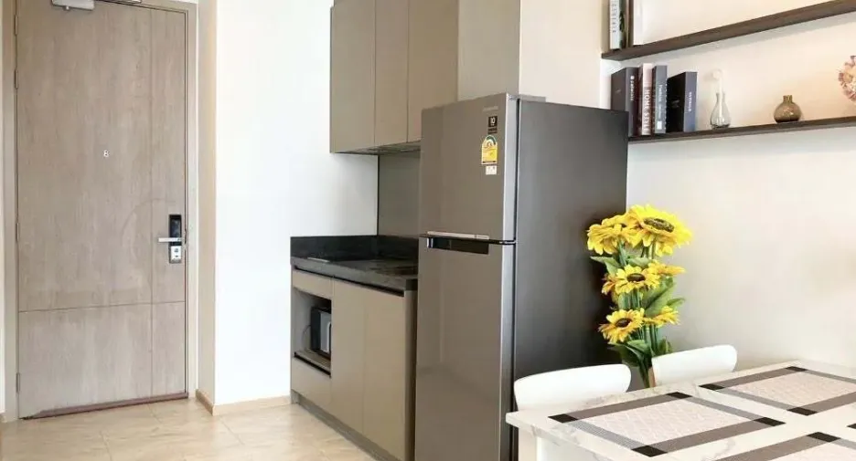 Wohnung zur Miete mit 1 Zimmer in Huai Khwang, Bangkok