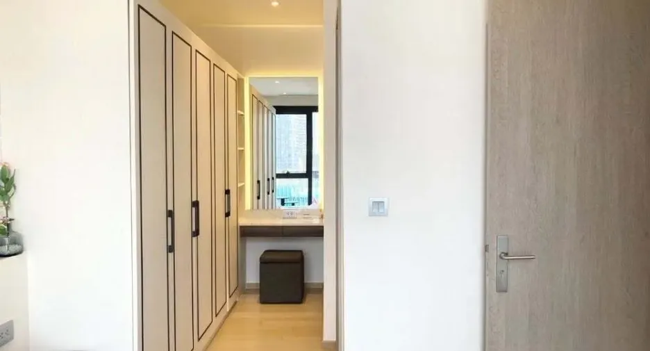 Wohnung zur Miete mit 1 Zimmer in Huai Khwang, Bangkok