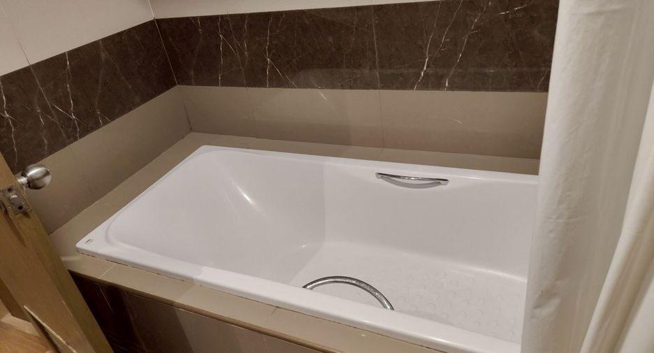 For rent 1 bed apartment in Phra Khanong, Bangkok