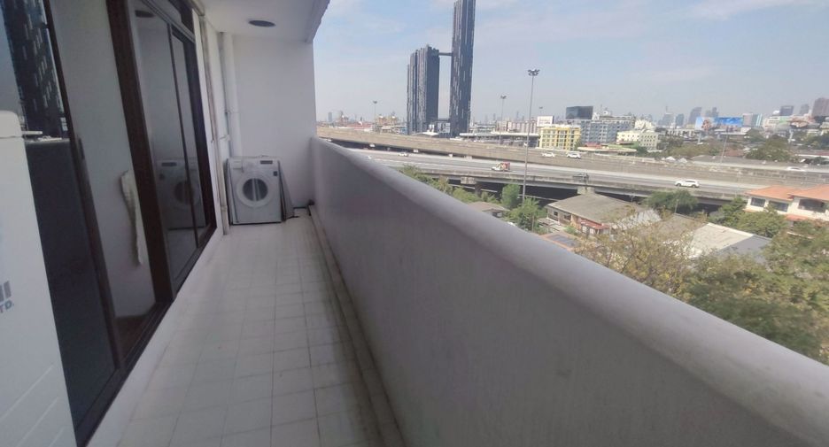 For rent 1 bed apartment in Phra Khanong, Bangkok