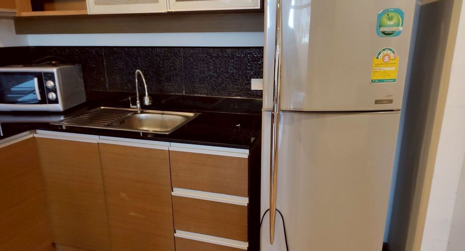 For rent 1 bed apartment in Phra Khanong, Bangkok