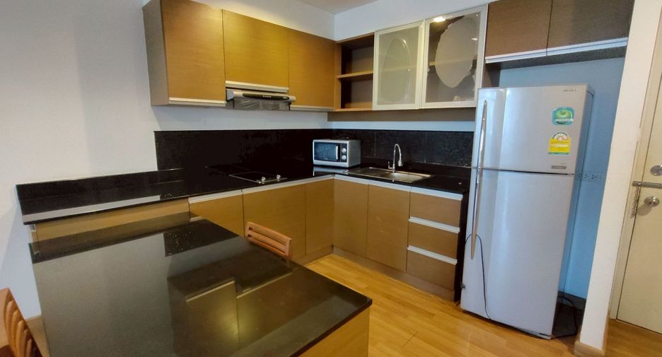 For rent 1 bed apartment in Phra Khanong, Bangkok