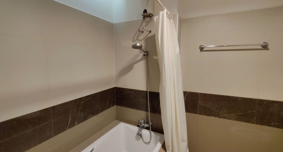 For rent 1 bed apartment in Phra Khanong, Bangkok