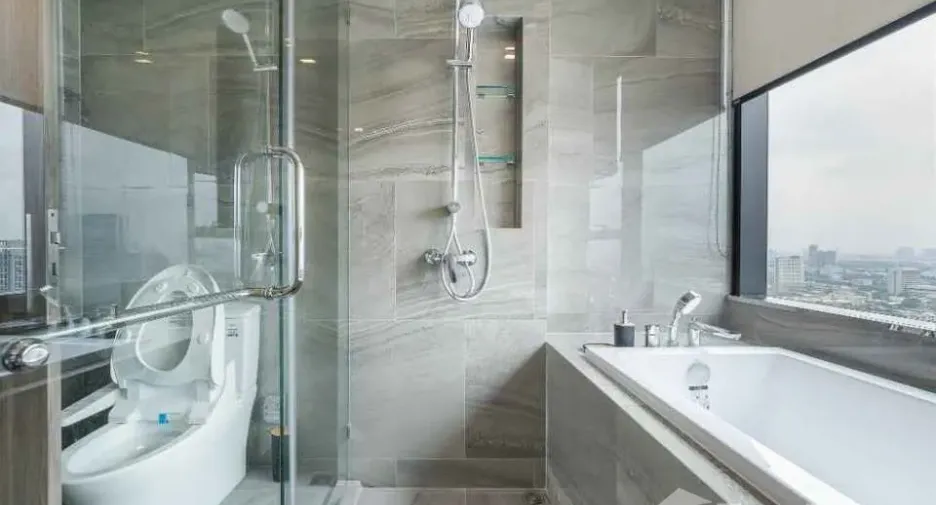 For rent 1 bed condo in Khlong Toei, Bangkok