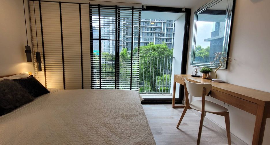 For rent 1 bed condo in Phra Khanong, Bangkok