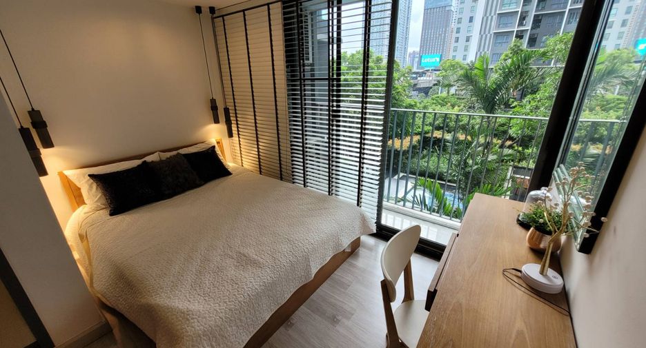 For rent 1 bed condo in Phra Khanong, Bangkok