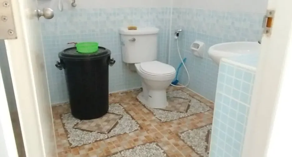 Casa adosada en venta de 3 habitaciones en Khlong Luang, Pathum Thani