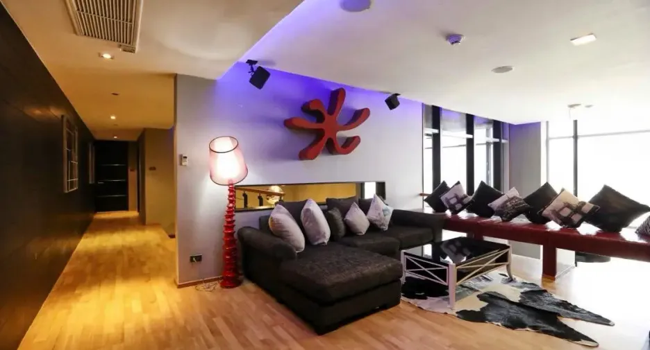 For rent 5 bedrooms condo in Pathum Wan, Bangkok